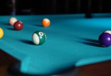 Ile waży stół do bilarda?