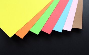 Czy brystol i blok techniczny to to samo?