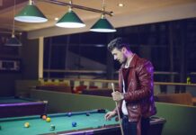 Czym się różni snooker od bilarda?