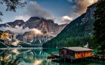 Jak można zbudować dom w Minecraft?