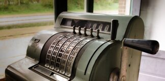 Jak sprawdzić kto latał dronem?