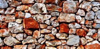 Co zrobić z dużego kartonowego pudełka?